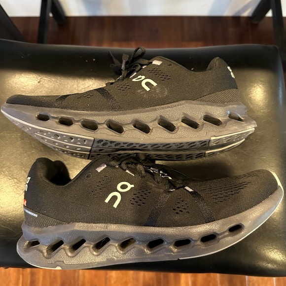 On Running Women’s Black On Cloud Cloudsurfer Sneakers - Picture 5 of 6